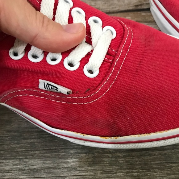 Red Vans Authentics - Picture 7 of 9